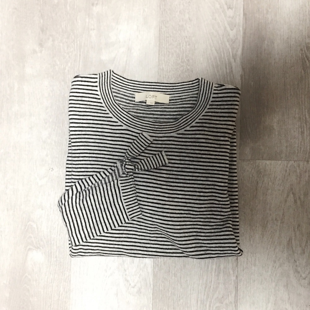 Women’s Loft Black and Cream Sweater.